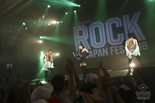 ブルゾンちえみ with B、音響トラブルの逆境に打ち勝つ！「あ〜！ROCK IN JAPANに来れて、よかった！」会場全体で「35億」とコール！＜ROCK IN JAPAN FESTIVAL 2018＞