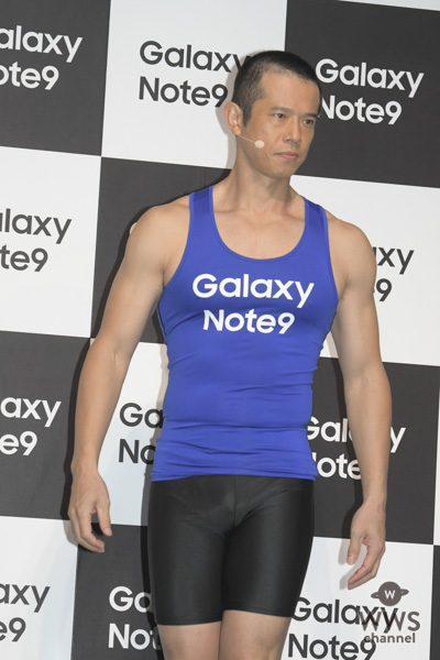 池田美優がセクシーな“腹チラ衣装”で「Galaxy Note9 発売記念イベント」に出席！