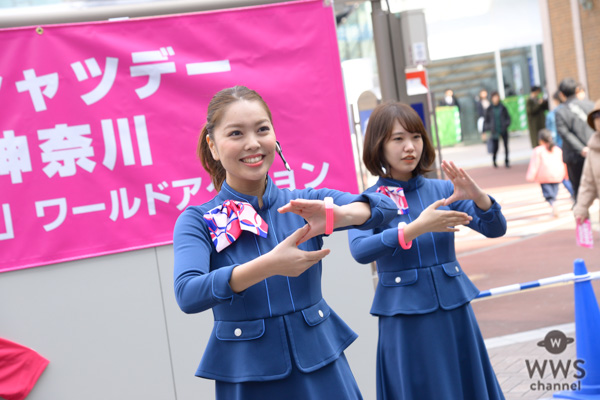 東池袋52が野外ステージで『雪セゾン』を歌唱！横浜髙島屋ピンクシャツデーイベントに参加！