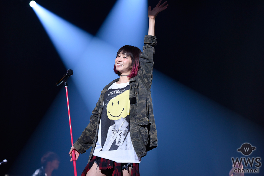 【ライブレポート】LiSAが徳ダネ福キタル♪SPECIAL LIVEで力強く激しいパフォーマンス！