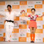 篠原信一も仰天！デヴィ夫人魅惑のレオタード姿で『100ある体操』を初披露！