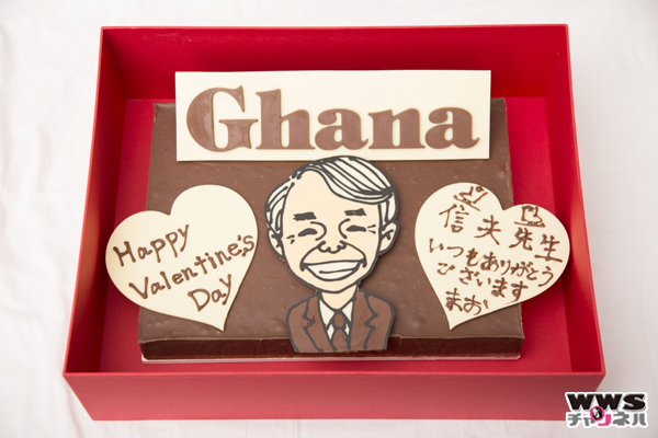 浅田真央がメッセージ入りチョコケーキをプレゼント！「コーチへバレンタインチョコを渡すのは初めて！」