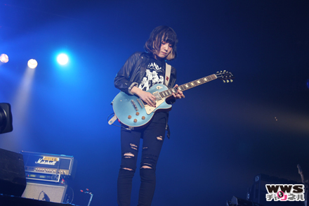 【ライブレポート】SCANDALがCOUNTDOWN JAPAN 15/16 GALAXY STAGEで新曲『ヘブンな気分』
