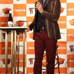 石田純一が東京タワー前でボージョレ・ヌーヴォー解禁