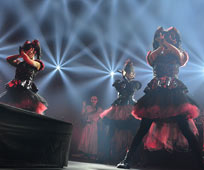 17万3,202 人を動員！国内最大の音楽フェス COUNTDOWN JAPAN 15/16特集！ゴールデンボンバー、BABYMETAL、Silent Sirenら豪華アーティストが出演！