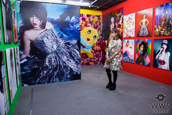 蜷川実花の個展に西島隆弘（AAA）、ももクロ、ふなっしー ら118組の著名人の人物作品が展示！