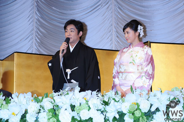 片岡愛之助と藤原紀香が結婚！2人揃って結婚報告会見に登場！