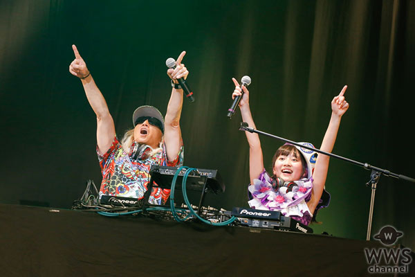 たこやきレインボーの『ナナイロダンス』リリースイベントにDJ KOOがサプライズ出演、KOO輩に認定！