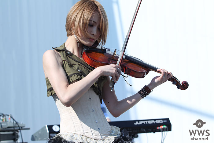 バイオリニスト・Ayasaが「V.V Rocks」野外ステージで圧巻のライブパフォーマンスを披露！