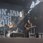【ライブレポート】BKW(番狂わせ)バンド・THE ORAL CIGARETTESが奏でる狂乱キラーチューン！JAPAN JAM BEACH 2016