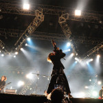 【ライブレポート】[Alexandros]がChampagne時代の懐メロから人気ナンバーまで！自由自在の夜空ライブ！