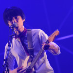 【ライブレポート】UNISON SQUARE GARDENがVIVA LA ROCKで10曲連続ノンストップライブ！