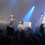 【ライブレポート】UNISON SQUARE GARDENがVIVA LA ROCKで10曲連続ノンストップライブ！