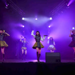 【ライブレポート】ベイビーレイズJAPANが初の海外ライブ！“かわいらしさ”と“熱苦しさ”でフランスが熱狂！