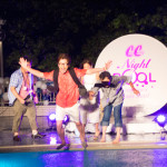 オリラジ藤森がゲリラ豪雨のナイトプールに私服でダイブ！「最高の夏にしようね〜！」