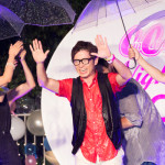 オリラジ藤森がゲリラ豪雨のナイトプールに私服でダイブ！「最高の夏にしようね〜！」