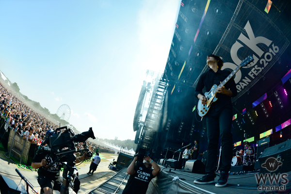 【ライブレポート】人気絶頂のKANA-BOONが炎天下をさらに熱く！ROCK IN JAPAN FESTIVAL 2016