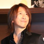 GLAYのTAKUROが歌詞が表示される新感覚スピーカーを絶賛！「TERUからも発注が来ている」