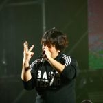 【ライブレポート】岡崎体育が氣志團万博2016 初日のトリを務める！斬新すぎるステージに沸き上がるアンコール！「来年まで待っていてください！」