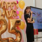 内田理央が天然キャラ炸裂「生まれ変わるならあさりになりたい？！」ファンイベントで25歳バースデーサプライズに感激！