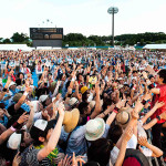 【ライブレポート】高橋優 主催する野外音楽フェス「秋田CARAVAN MUSIC FES 2016」開催！スガシカオ 藤原さくら チームしゃちほこら豪華アーティストが共演！
