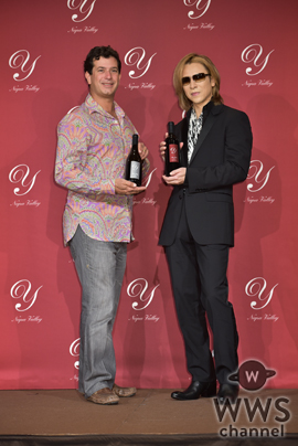 X JAPANのYOSHIKIが新作ワイン発表会に登場！最新アルバムについては「ワインを飲みながら楽しんで待っててください」