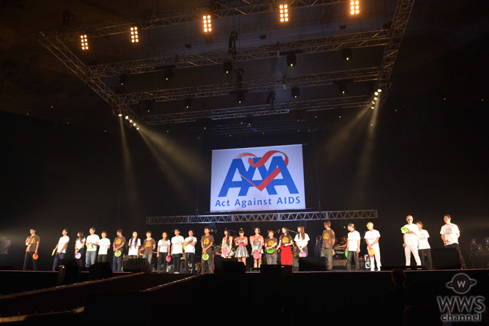 岸谷五朗、寺脇康文らが今年も豪華メンバーと共にAct Against AIDS（AAA）2016を日本武道館で開催！