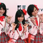 【VMAJ2014】「天使すぎるアイドル」橋本環奈が所属するアイドルグループRev.from DVLがレッドカーペットに登場！