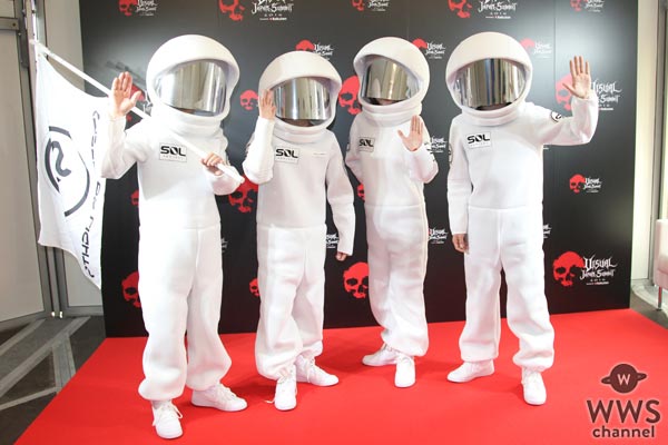 【動画】CUTT率いる宇宙服バンド？！SPEED OF LIGHTSにインタビュー！「VISUAL JAPAN SUMMIT出演はX JAPANのToshlさんのおかげ」