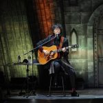 佐藤健と高橋優の一夜限りのユニット・YUTAKEがハロウィン衣装で登場！『メロディ』を熱唱し会場を魅了！