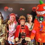 【動画】ド派手な衣装のバンド・Psycho le CémuにVISUAL JAPAN SUMMIT 2016でインタビュー！「Xに出会ってバンドを始めました。」