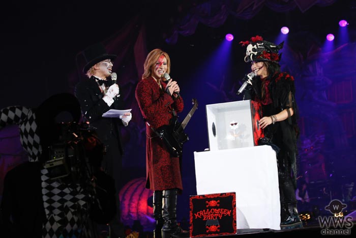 YOSHIKIとHYDEの奇跡のコラボ再臨！VAMPSハロウィンで衝撃の『X』を披露！「HYDEのためなら」とLAから緊急帰国！