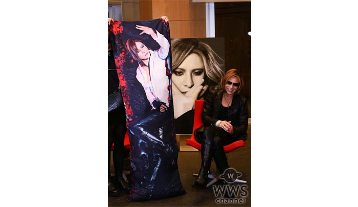 X JAPAN YOSHIKIの特大抱き枕の発売が決定！「２つ買って挟まれたい！」「リビングと寝室と職場に置きたい！」と歓喜の声が！