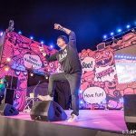 お台場で開催された「T-SPOOK」のトリは今年大ブレイクした岡崎体育。！ハロウィンも何のその。いつもの体育イズムで会場を爆笑の渦に！