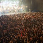 浜崎あゆみがSEXY過ぎる黒のミニスカで登場！ ファンクラブツアー熱狂のファイナル公演！