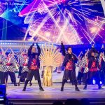 RADIO FISHの『PERFECT HUMAN』紅白Ver.は豪華絢爛！ド派手な演出！