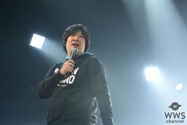 岡崎体育がCOUNTDOWN JAPANに初出場！エンターテイメント性溢れる演出とネタ連発にオーディエンスは一気に虜に！？