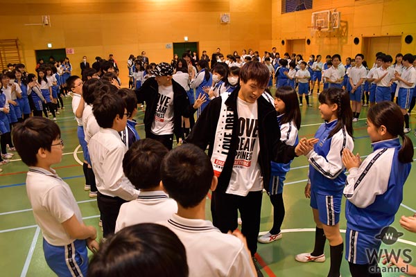 GENERATIONSの中務裕太、小森隼人が小学生にダンス授業！「夢や目標を持つきっかけになれば嬉しい」