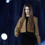 ダレノガレ明美が『進撃の巨人』の調査兵団衣装で東京ガールズコレクション2017 S/Sに登場！