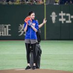 菜々緒が始球式でノーバン投球！亀梨和也らにアドバイスもらうも自己採点は「40点です」