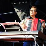【ライブレポート】BEGINがメトロックを癒しの世界へと誘う！マルシャのリズムに乗せて名曲メドレーを披露！