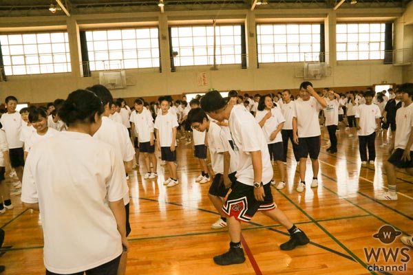 三代目JSB 山下健二郎が母校でランニングマンを指導！生徒からのサプライズに「最高の思い出になりました」