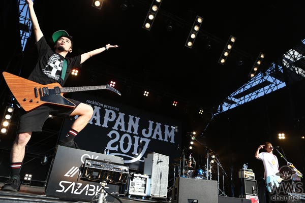 【ライブレポート】04 Limited SazabysがJAPAN JAM 2017を灼熱の音楽の楽園へと導く！「皆さんのトラウマも黒歴史も全部洗いざらい俺たちが壊す」