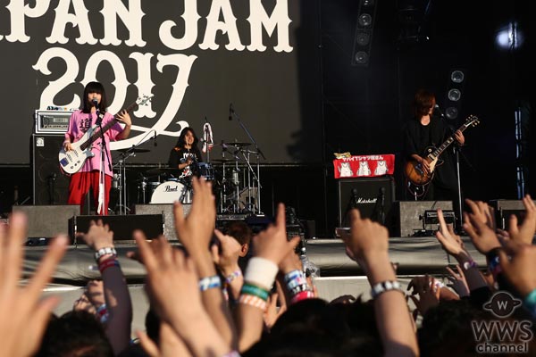 【ライブレポート】ヤバイTシャツ屋さんがJAPAN JAM 2017で夏に向かって叫んだ言葉は「ROCK IN JAPAN、行けるのかー！」