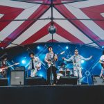 【ライブレポート】野外フェス「人間交差点2017」にBase Ball Bearが登場。次々と贅沢なゲストが登場し、ラストはRHYMESTERとのセッションも。