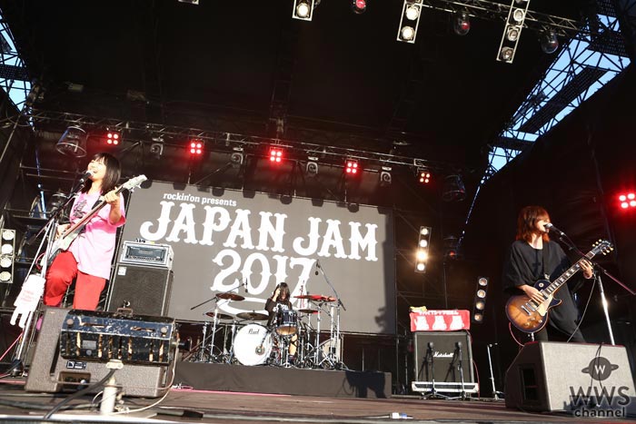 【ライブレポート】ヤバイTシャツ屋さんがJAPAN JAM 2017で夏に向かって叫んだ言葉は「ROCK IN JAPAN、行けるのかー！」