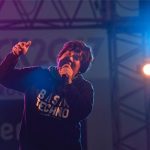 【ライブレポート】岡崎体育が興奮と爆笑の入り交じる熱狂ステージでメトロックを支配！「また来年・・・デカいステージでお会いしましょう！」
