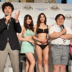セクシー水着美女達と共にタイムマシーン3号が新呪文『一瞬で水着っぽくする』を披露！