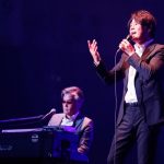 Skoop On Somebodyがアミューズフェス2017でPerfumeの「不自然なガール」を艶のある大人のハーモニーで披露！