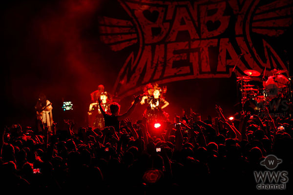 BABYMETAL、4000 人 SOLD OUT の LA ワンマンで海外限定曲を初披露!